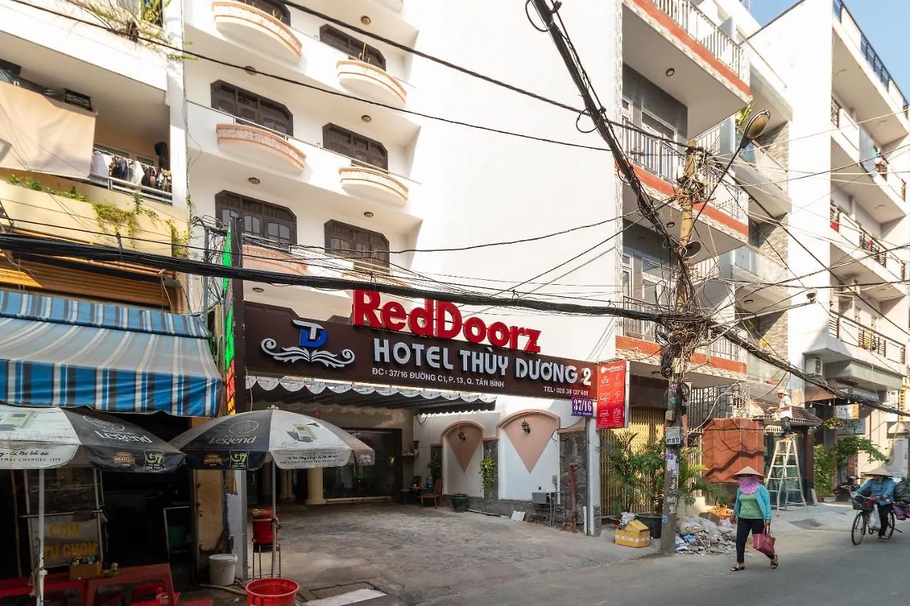 Reddoorz Near Lotte Cinema Cong Hoa Hotel Ho Chi Minh City