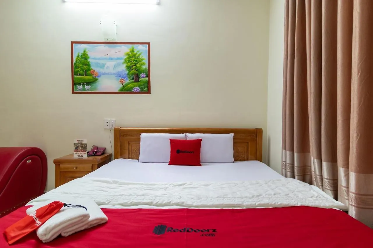 Reddoorz Near Lotte Cinema Cong Hoa Hotel Ho Chi Minh City