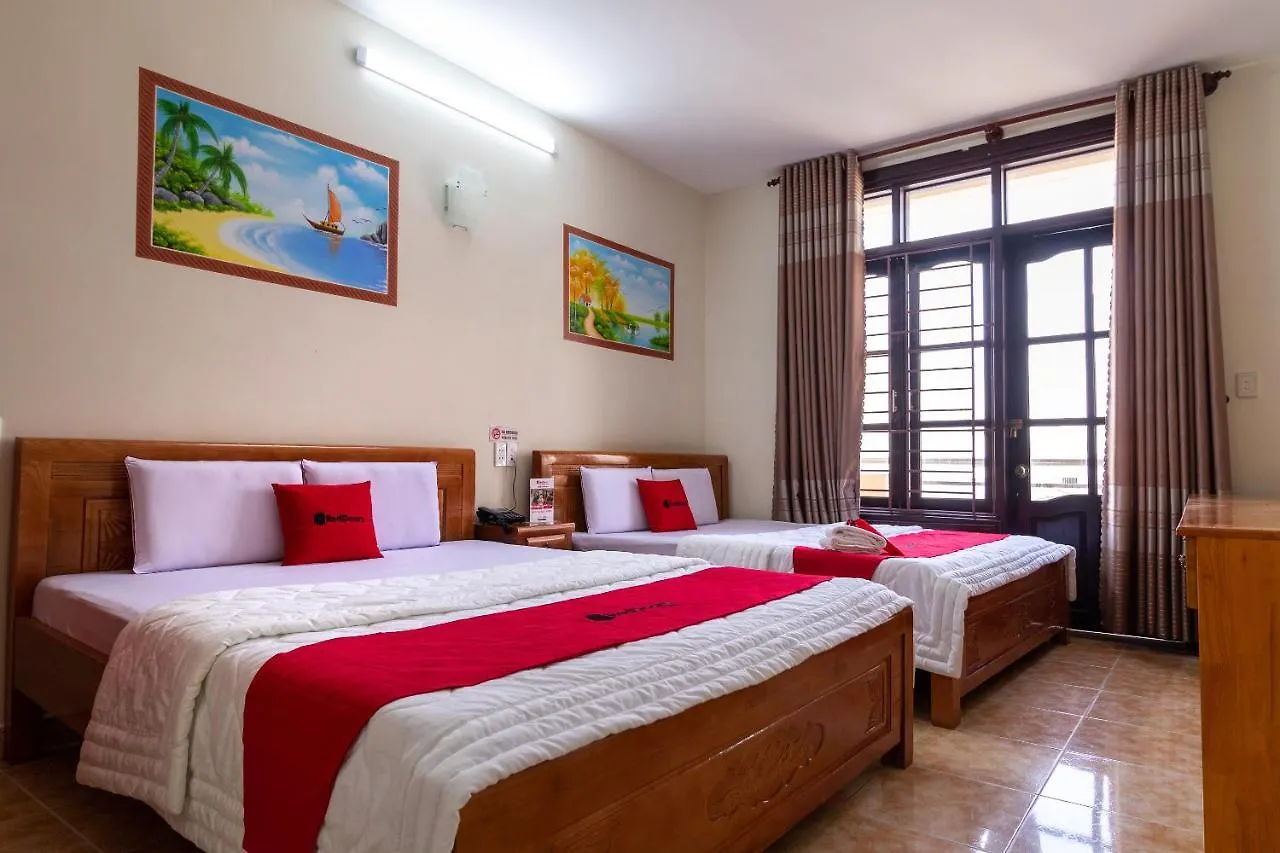**  Reddoorz Near Lotte Cinema Cong Hoa Hotel Ho Chi Minh City Vietnam