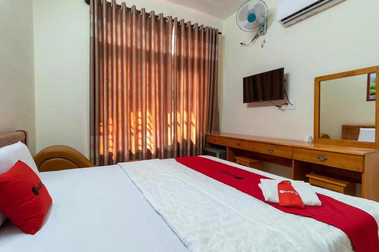Reddoorz Near Lotte Cinema Cong Hoa Hotel Ho Chi Minh City