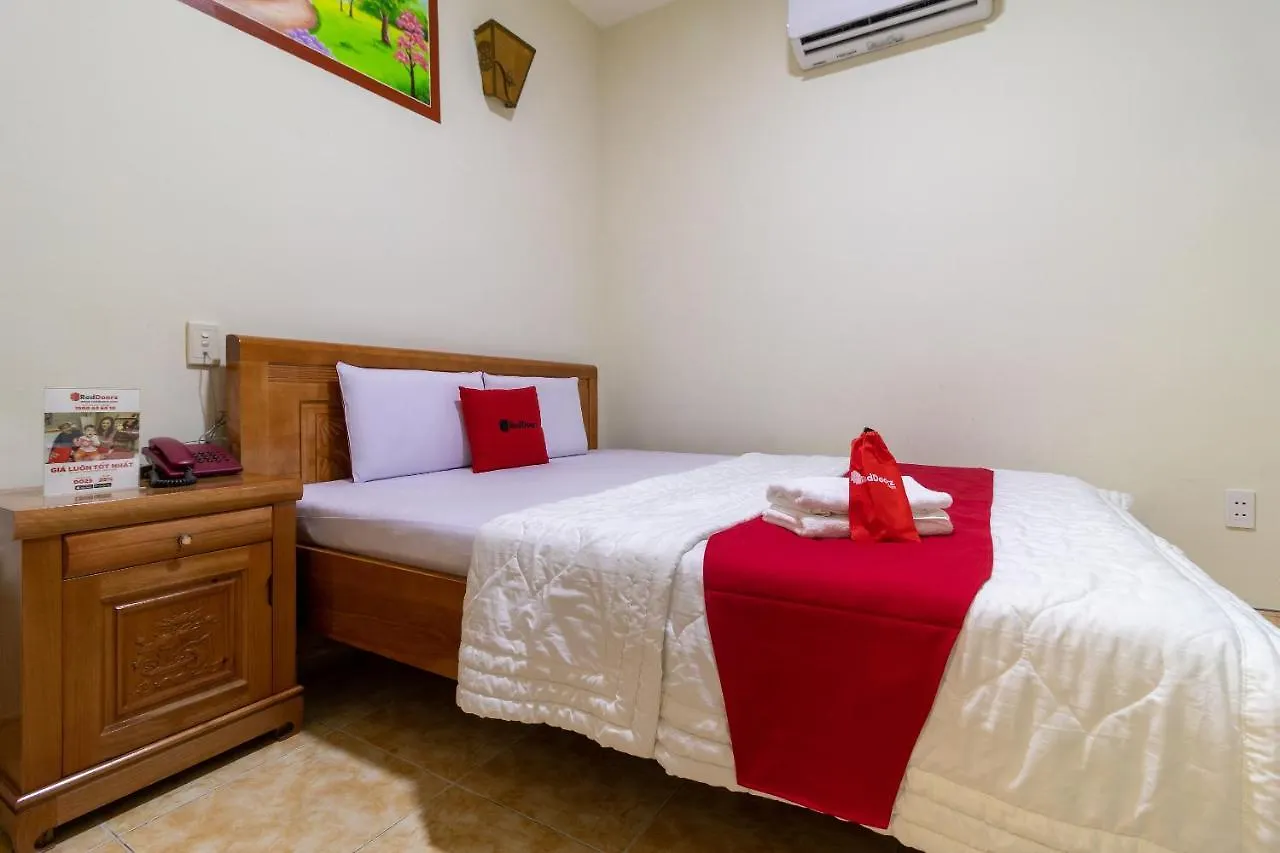 Reddoorz Near Lotte Cinema Cong Hoa Hotel Ho Chi Minh City
