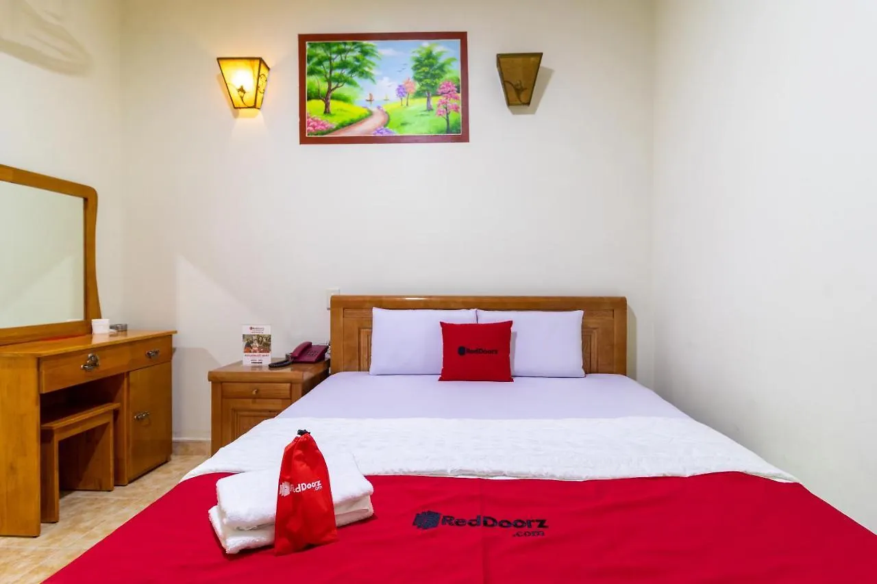 **  Reddoorz Near Lotte Cinema Cong Hoa Hotel Ho Chi Minh City Vietnam